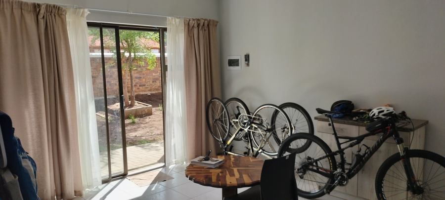 To Let 3 Bedroom Property for Rent in Navalsig Free State